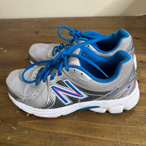 New Balance Shoes - NEW BALANCE 450v3 Womans W450SB3 Training Sneakers Size 8 Blue Silver Pink